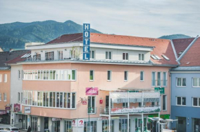Гостиница Hotel am Kapuzinerplatz, Книттельфельд